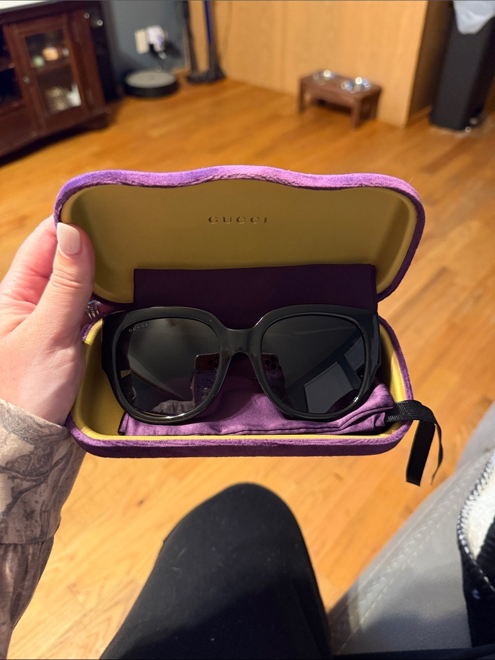 Gucci Black Women's Oversized Square Sunglasses